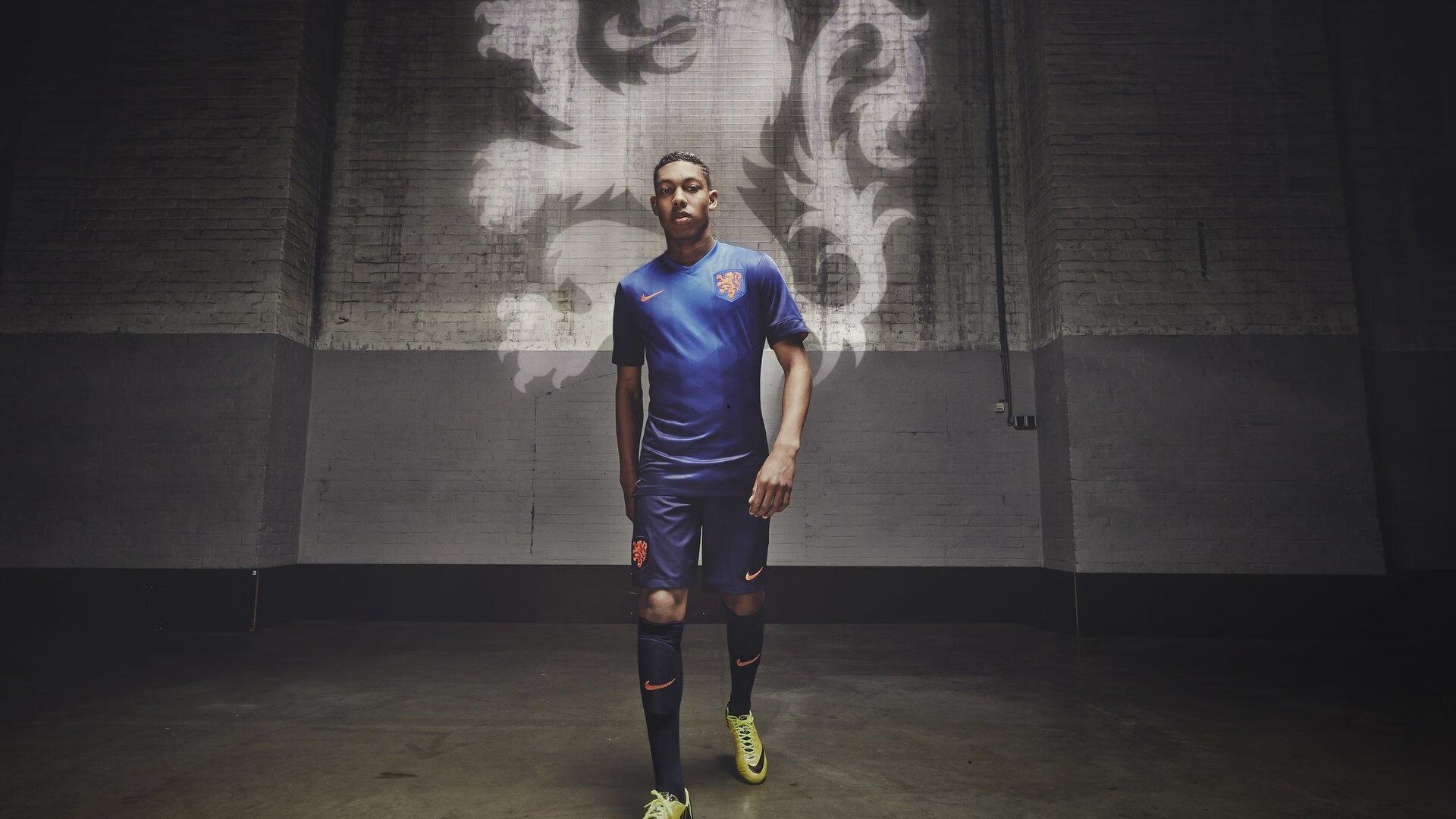 辟谣！ESPN名记爆料，詹姆斯与欧文迈阿密会面纯属虚构，球迷猜测遭否认